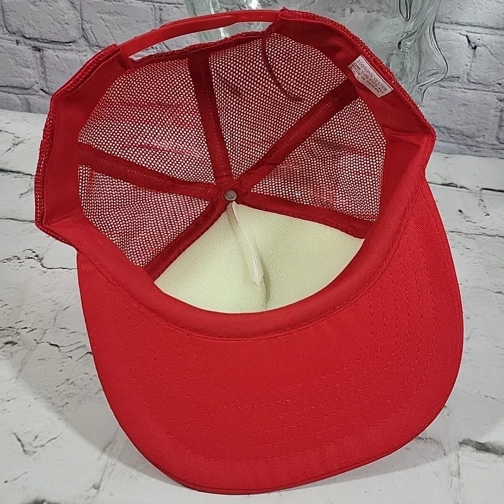 Vintage Trucker Hat Universal Drywall Mens‎ OSFA Red Mesh Snapback Cap